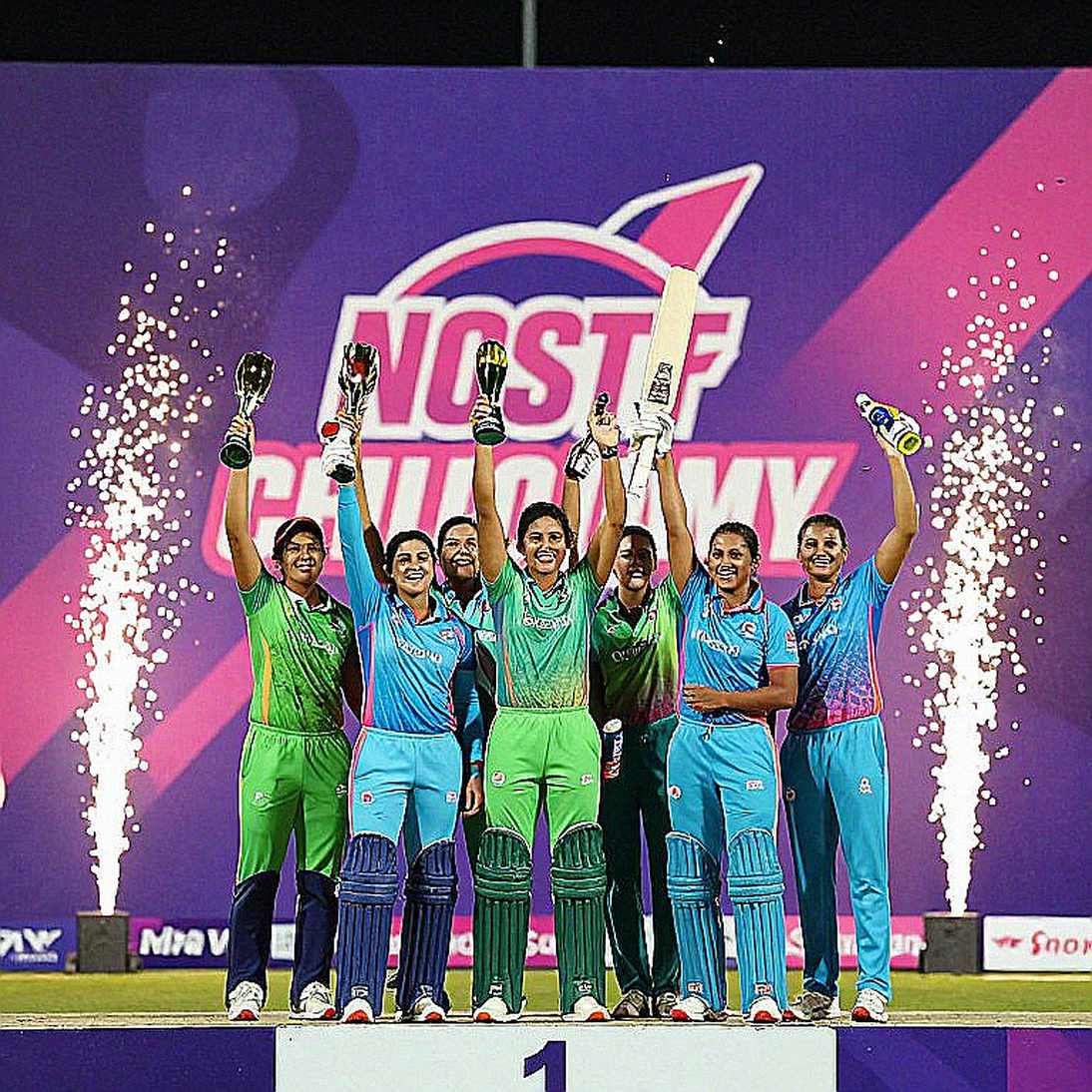 কাগজ, ঘড়ি আর নিলামের রাত: ক্রিকেটের স্থানান্তর-জানালার ভেতরের গল্প